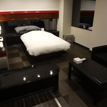 Royal Hotel Uohachi Bettei Оґакі Екстер'єр фото