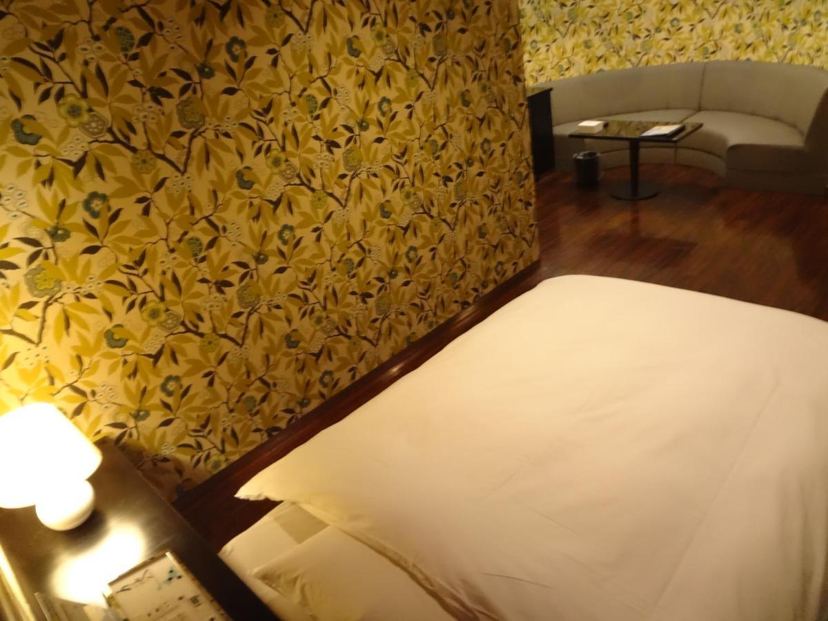 Royal Hotel Uohachi Bettei Оґакі Екстер'єр фото